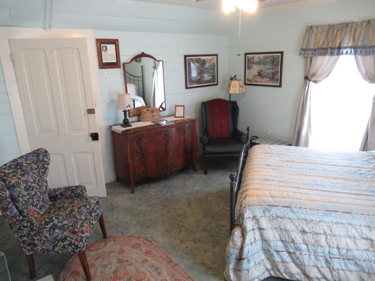 Carrier Houses Bed & Breakfast Rutherfordton Exterior foto