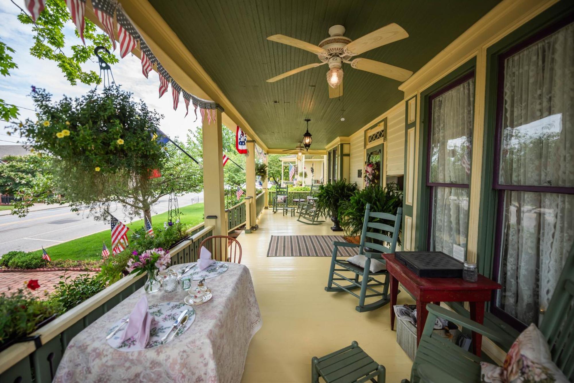 Carrier Houses Bed & Breakfast Rutherfordton Exterior foto