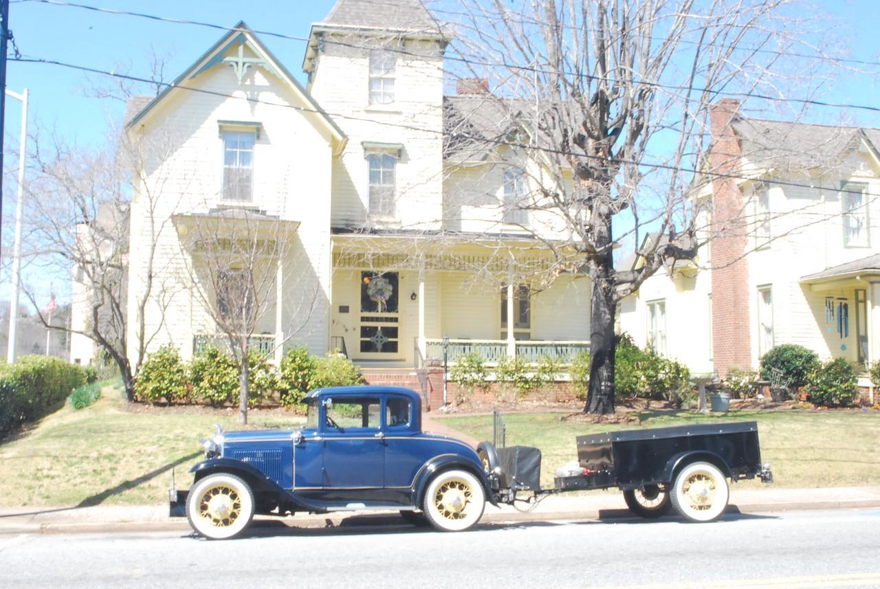 Carrier Houses Bed & Breakfast Rutherfordton Exterior foto
